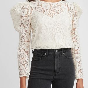 NWT Express lace puff sleeve top